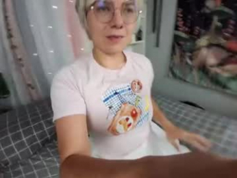 cumslutpawg webcam model stream image