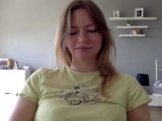 milliedesire webcam model stream image