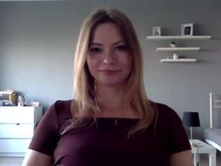 milliedesire webcam model stream image