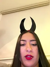 Rae_Lil_White webcam stripchat model stream image