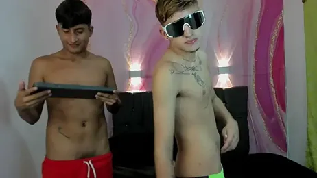 Enmanuel_and_Santiago webcam model stream image