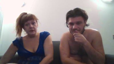 JulieLenny webcam cam4 model stream image