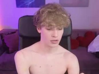 curly_twinkboy webcam chaturbate model stream image