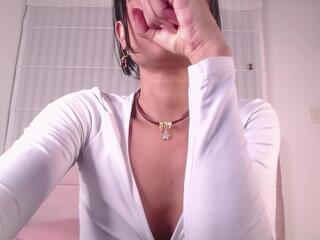 Violet Kingg webcam model stream image