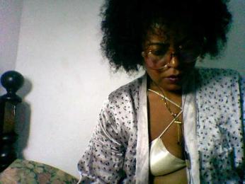 Barbie12 webcam model stream image