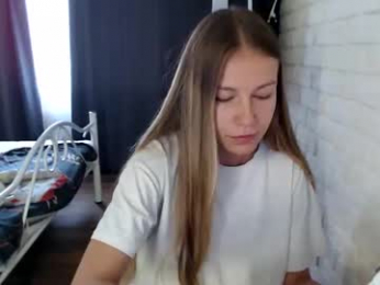 molli_and_tom webcam model stream image