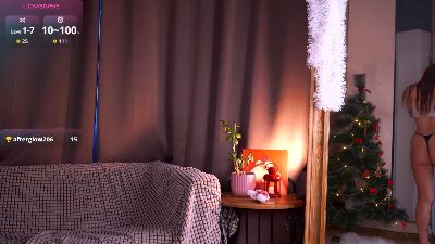 SoonHiggs webcam model stream image