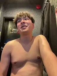 yuuki8910 webcam model stream image