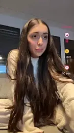 emiliasommer webcam stripchat model stream image