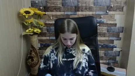 klerkarina webcam model stream image