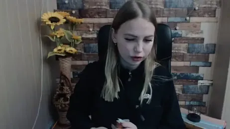 klerkarina webcam model stream image