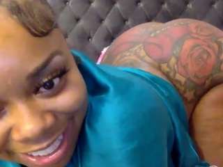 lovelyhustle webcam model stream image