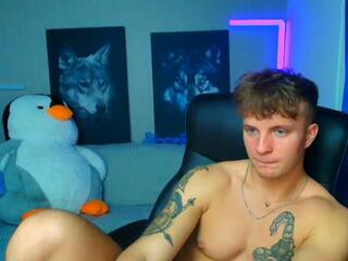 Levi Manning webcam model stream image