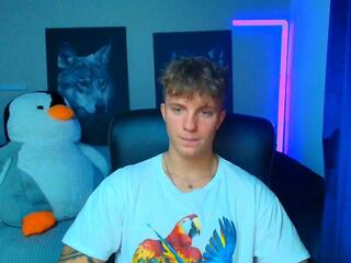 Levi Manning webcam model stream image