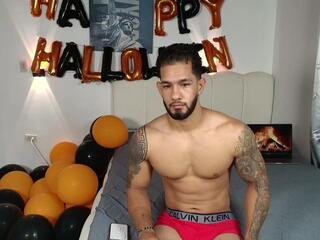 Miike Thomson webcam preview