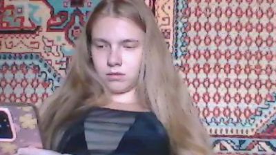 JulieFaines webcam model stream image