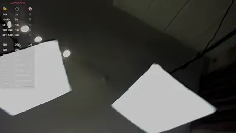 chloewallace webcam model stream image