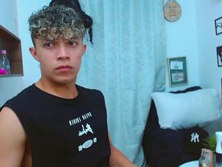 Lucas Luxx webcam model stream image