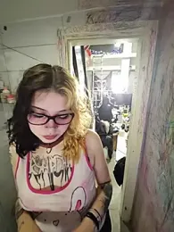 whatevaandissues webcam stripchat model stream image