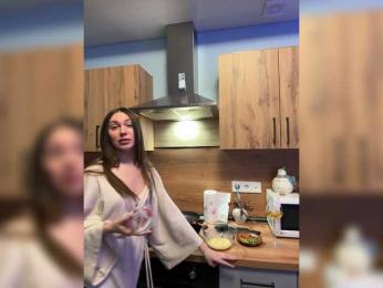 theBESTorNOTHING webcam bongacams model stream image