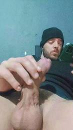 Hellmans webcam model stream image
