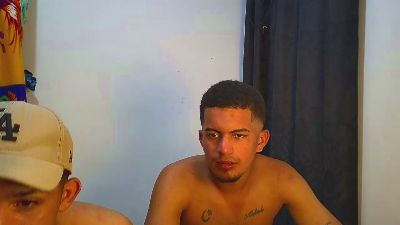 brown_and_white webcam model stream image