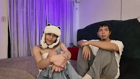 YaraLeon webcam model stream image