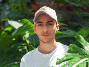 AlexOconor webcam model stream image
