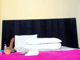 cutie-bootie webcam model stream image