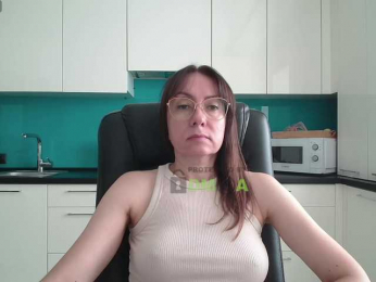 Valerianice webcam model stream image