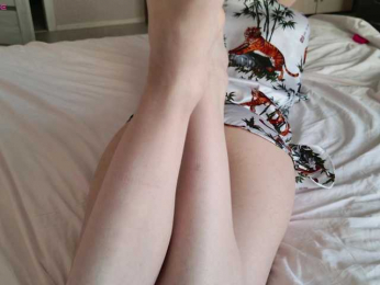 Hey_Kris webcam model stream image