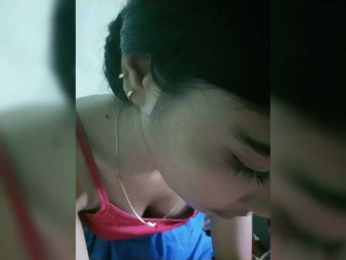 YourAadhya webcam model stream image