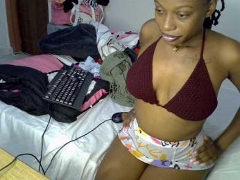 PrettyPicky webcam bongacams model stream image