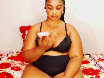 DivineBootyxxx webcam bongacams model stream image