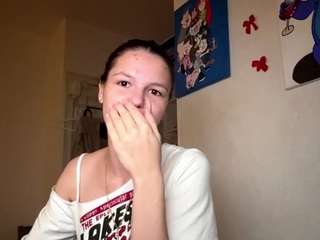 adelinapisarski webcam model stream image