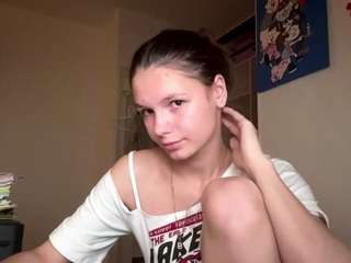 adelinapisarski webcam model stream image