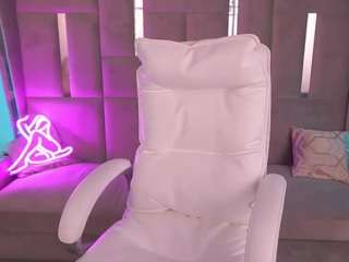 lylayeess webcam model stream image