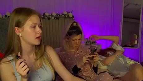 EveMundie webcam model stream image