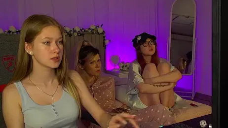 EveMundie webcam model stream image