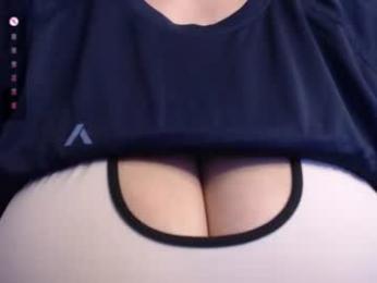 tarrant_ webcam model stream image