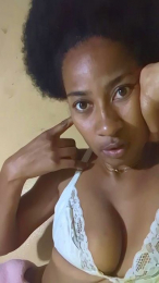 Corissae webcam model stream image
