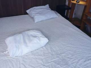 linettegalen webcam model stream image