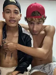 Dittoandpayton webcam model stream image