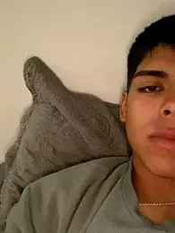 Edu_zzs2 webcam model stream image