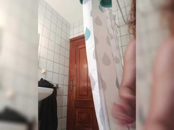 Roja77 webcam model stream image