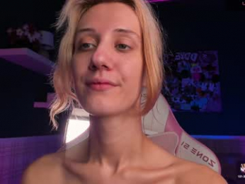 dreamy_kira webcam model stream image