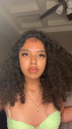 Kittyizzy webcam model stream image