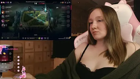 MoonlishSiren webcam model stream image