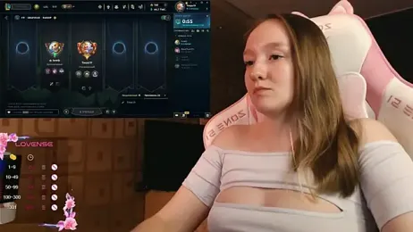 MoonlishSiren webcam model stream image