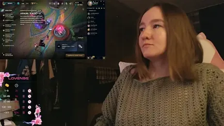 MoonlishSiren webcam model stream image